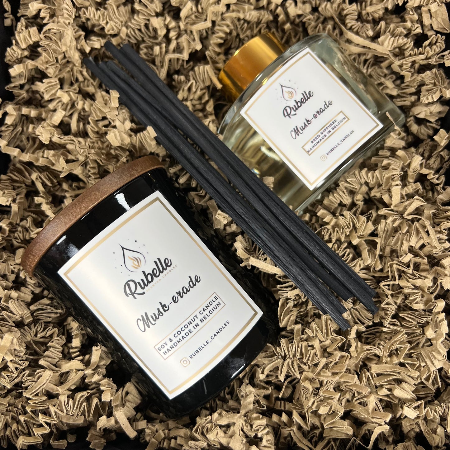 Geschenkdoos: Geurkaars 220g & Geurstokjes 160ml