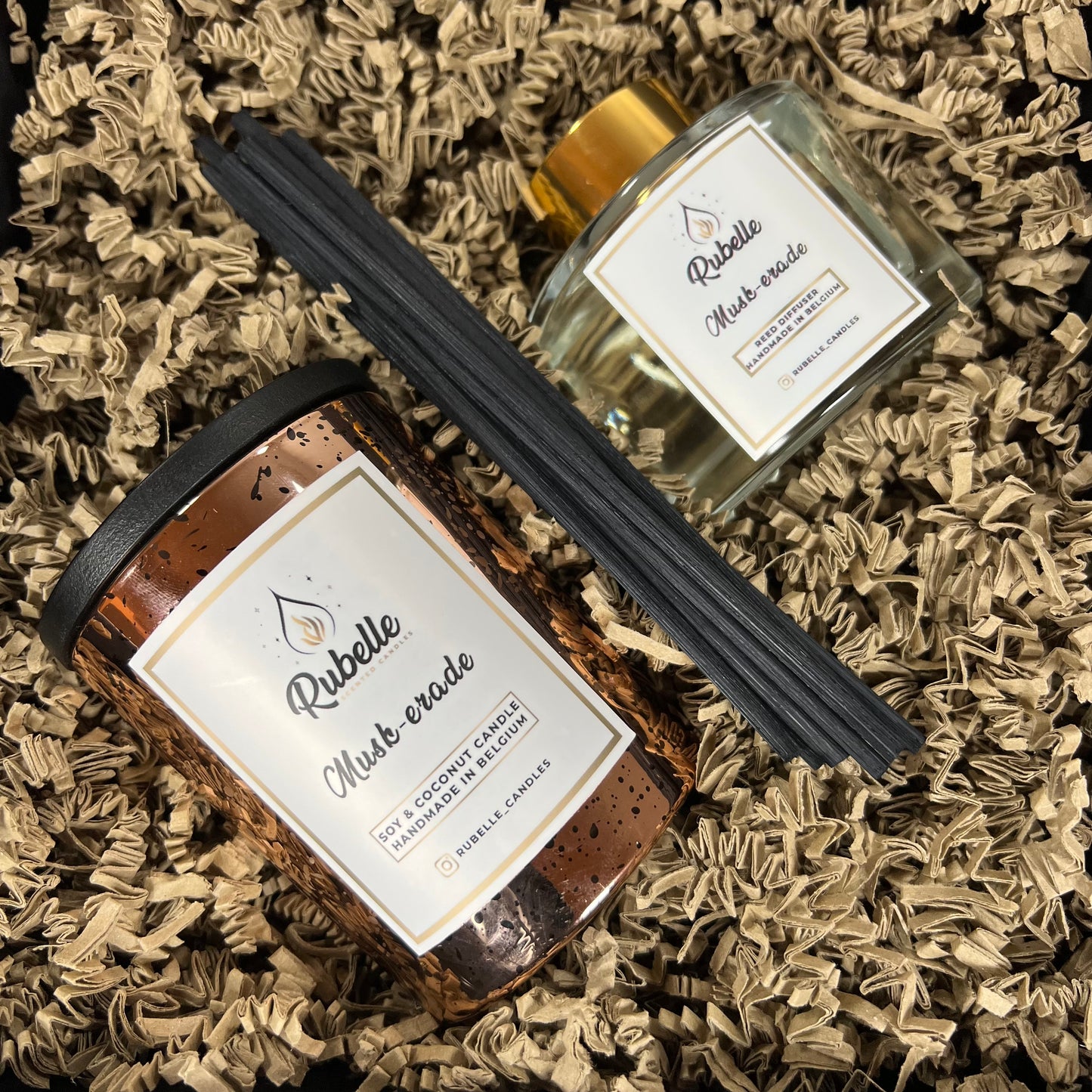 Geschenkdoos: Geurkaars 220g & Geurstokjes 160ml