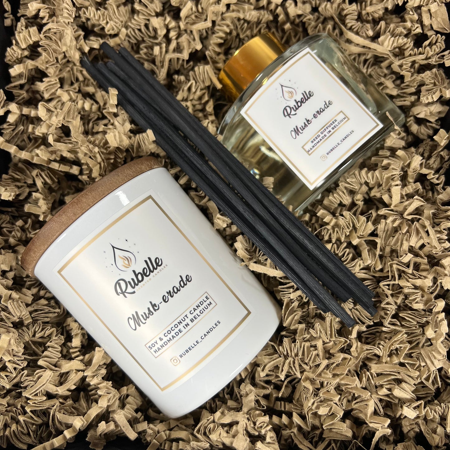 Geschenkdoos: Geurkaars 220g & Geurstokjes 160ml