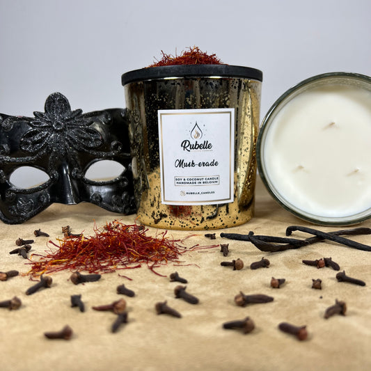 Rubelle Geurkaars: Musk-erade, kruidig en musk aroma met katoenen lonten.