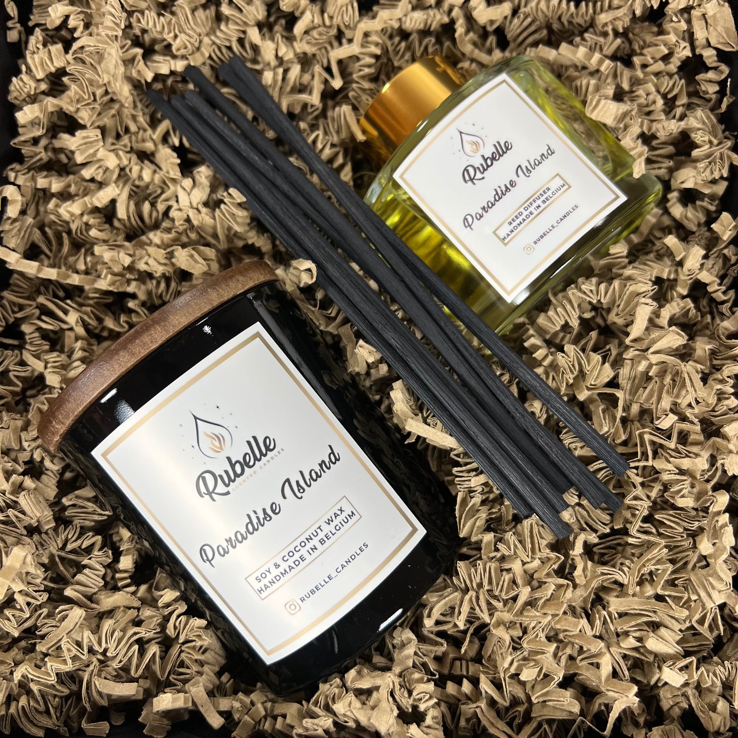 Geschenkdoos: Geurkaars 220g & Geurstokjes 160ml