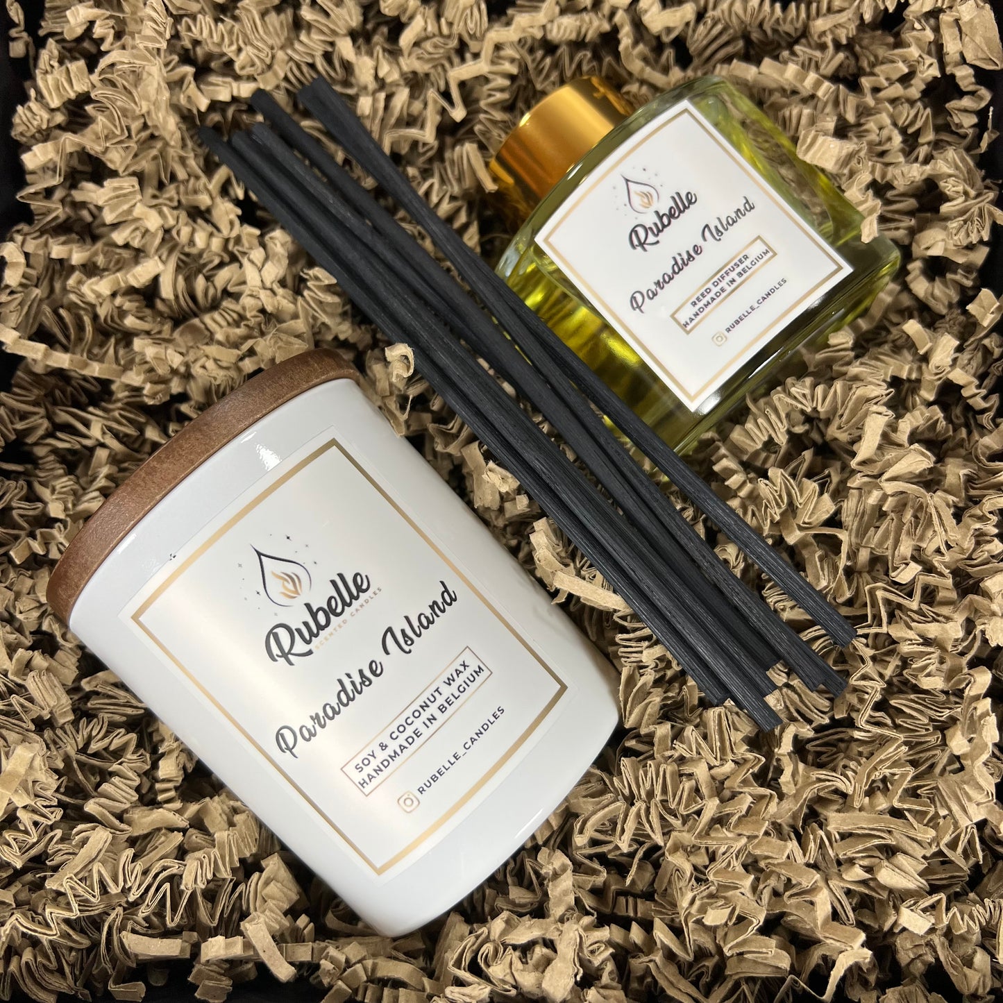 Geschenkdoos: Geurkaars 220g & Geurstokjes 160ml