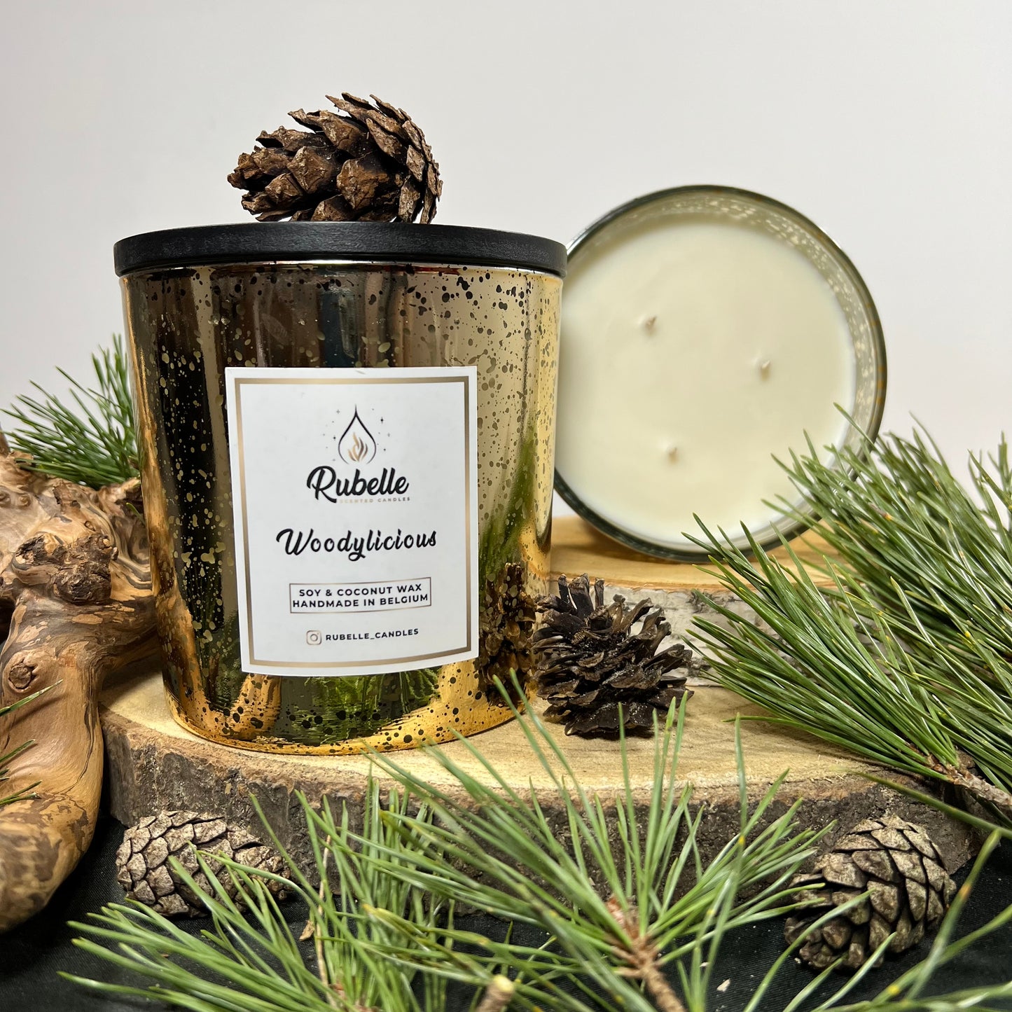 Woodylicious Scented Candle 650g