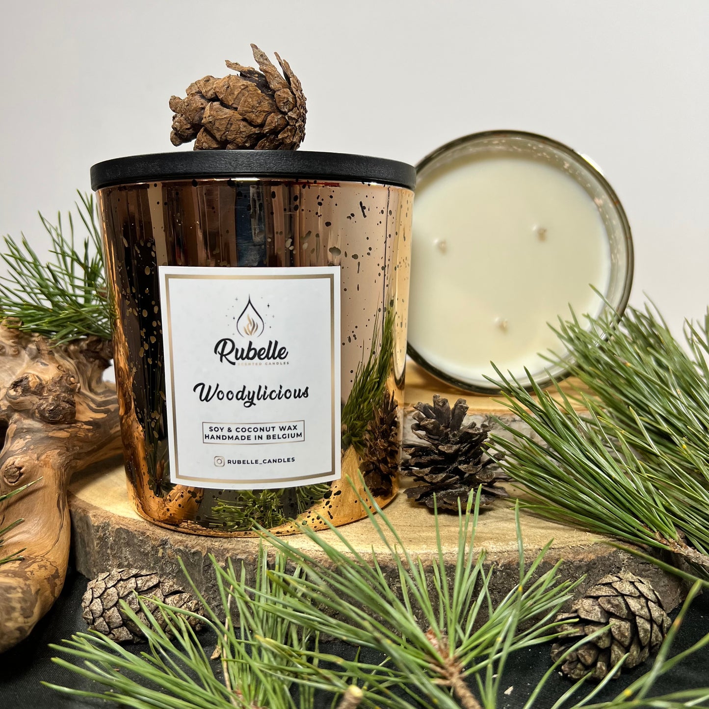 Woodylicious Scented Candle 650g