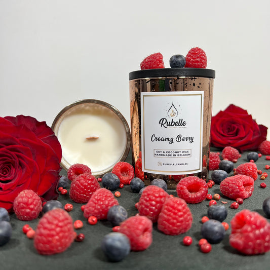 Rubelle Geurkaars: Creamy Berry, fruitig zoet en musk aroma met katoenen of houten lont.