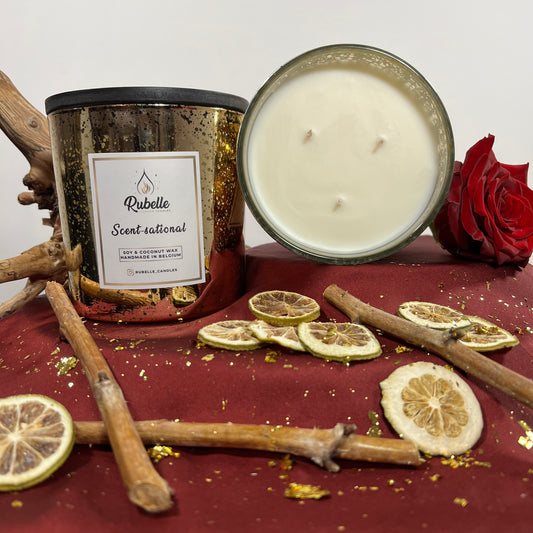 Rubelle Geurkaars: Scent-sational, warm zoet en houtachtig aroma met katoenen lonten.